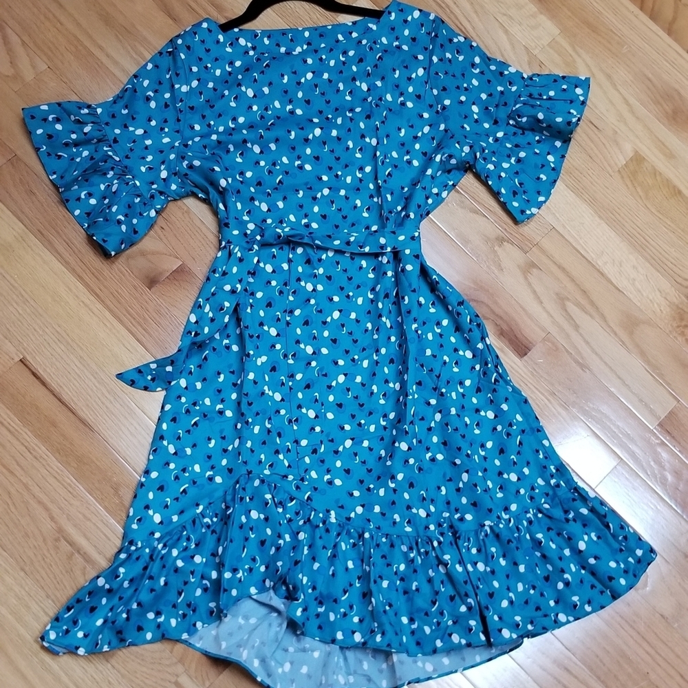 NWOT Boutique Medium Flutter Dress